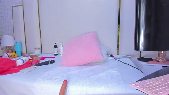 paola rodriguez online show from 10.04.25