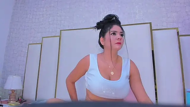 paola rodriguez online show from 10.17.25