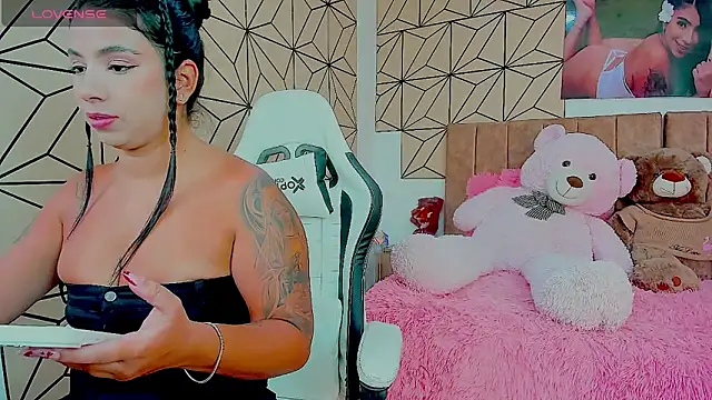 vane lopez  online show from 04.14.26