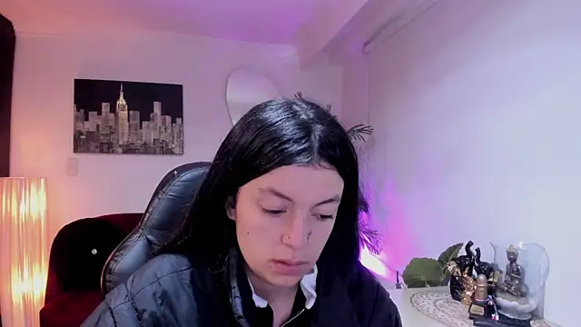 Meghan320 online show from 02.17.26