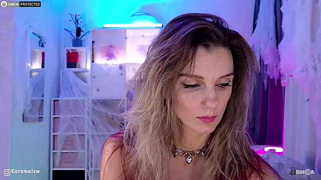 Karamelsw  online show from 11.04.25