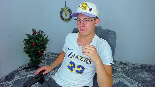 patrik 027 online show from 01.05.25