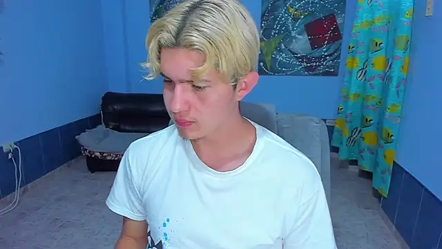 patrik 027 online show from 10.28.25