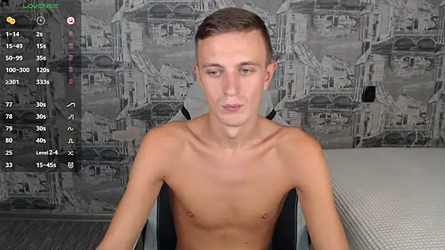 Snapshot of Oliver_Fresh chatting on 10.30.25 Oliver Fresh online show from 10.30.25