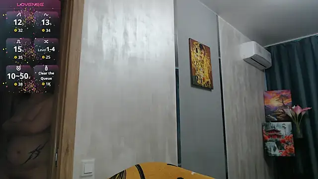 Stacy Davice online show from 04.05.26