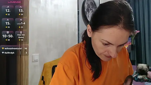 Stacy Davice online show from 06.03.26