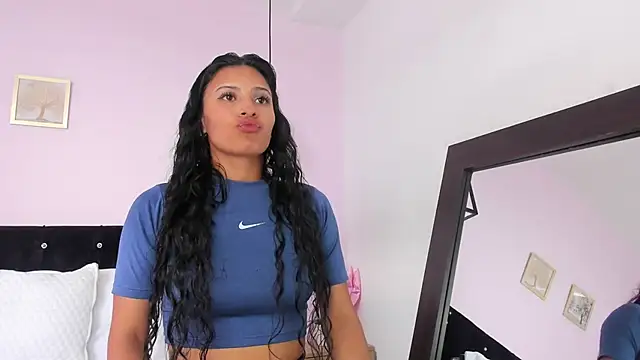 CeliWoods online show from 03.22.25