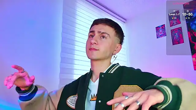 Snapshot of dimitri-bilak chatting on 02.18.26 dimitri-bilak online show from 02.18.26