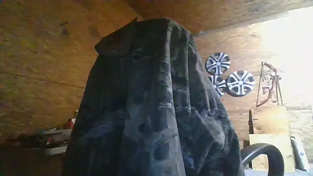 Snapshot of hardcok4u2abuse40 chatting on 01.28.25 hardcok4u2abuse40 online show from 01.28.25