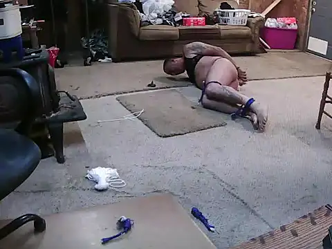 Snapshot of hardcok4u2abuse40 chatting on 10.05.25 hardcok4u2abuse40 online show from 10.05.25