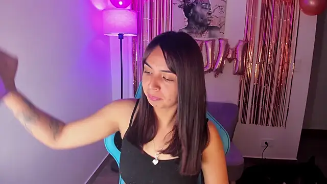 Miss Nicole online show from 06.07.26