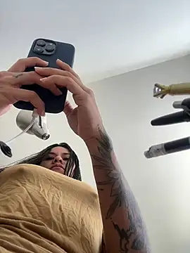 Reggie-Liam online show from 02.12.25