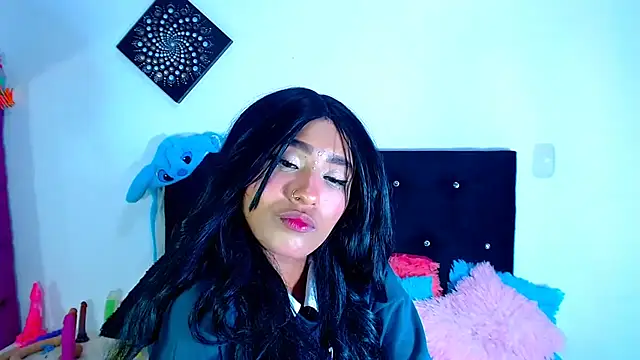 Snapshot of Jenng18 chatting on 12.14.25 Jenng18 online show from 12.14.25