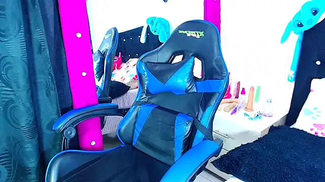 Snapshot of Jenng18 chatting on 02.17.26 Jenng18 online show from 02.17.26