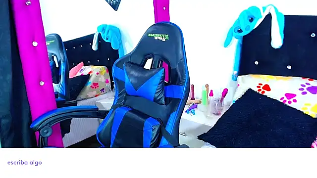 Snapshot of Jenng18 chatting on 02.22.26 Jenng18 online show from 02.22.26