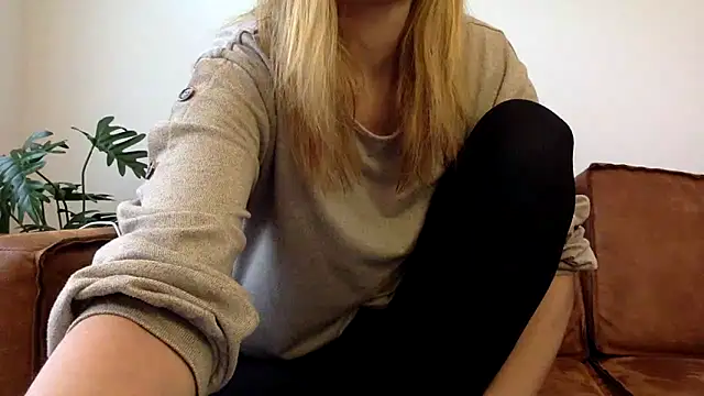 Suesse Schnitte online show from 02.14.25