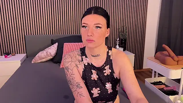 LizaRoxx online show from 02.27.25