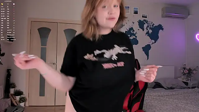 LisaLaas online show from 12.21.24