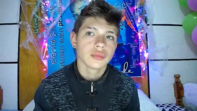 twinks big cock milkers online show from 12.13.24