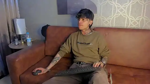 AcidMilo online show from 12.10.24