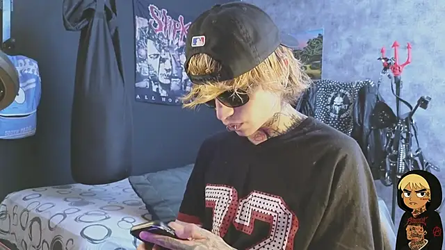 AcidMilo online show from 11.10.25