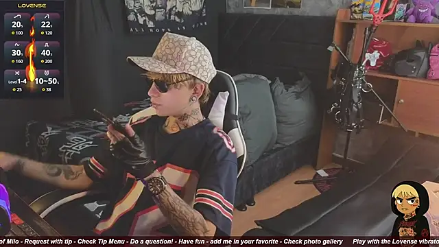 AcidMilo online show from 12.05.25