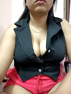 Snapshot of Nia__09 chatting on 01.13.25 Nia 09 online show from 01.13.25