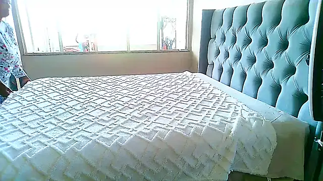 Snapshot of Charlie-Crawford chatting on 02.22.25 Charlie-Crawford online show from 02.22.25