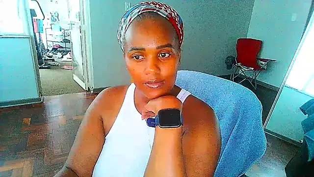 Snapshot of Charlie-Crawford chatting on 02.28.25 Charlie-Crawford online show from 02.28.25