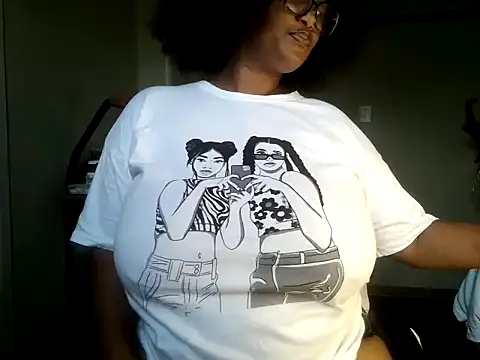 Snapshot of Charlie-Crawford chatting on 10.06.25 Charlie-Crawford online show from 10.06.25