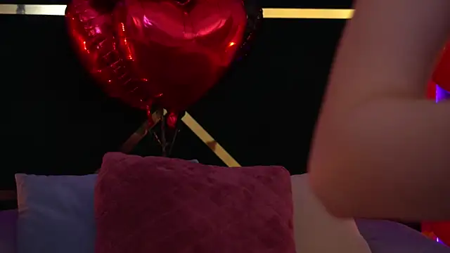 LittleeCutee online show from 02.15.25