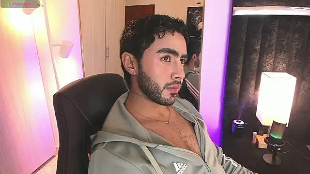 ItsMeEros online show from 02.12.26