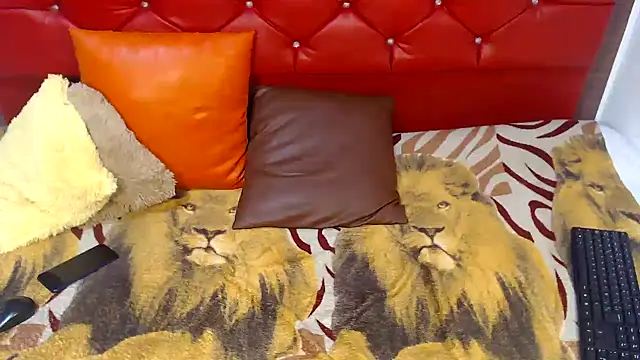 Snapshot of dirtydolltsx chatting on 02.25.26 dirtydolltsx online show from 02.25.26