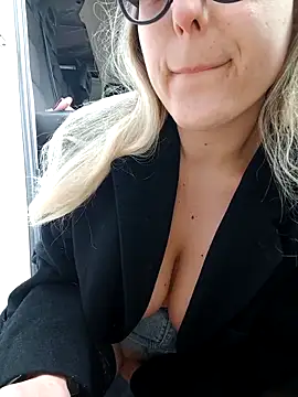 dolcehelena993 online show from 03.07.26