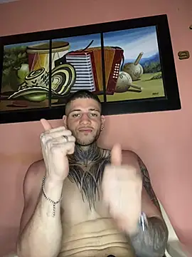 Snapshot of _jamesleandros1 chatting on 02.16.25 jamesleandros1 online show from 02.16.25