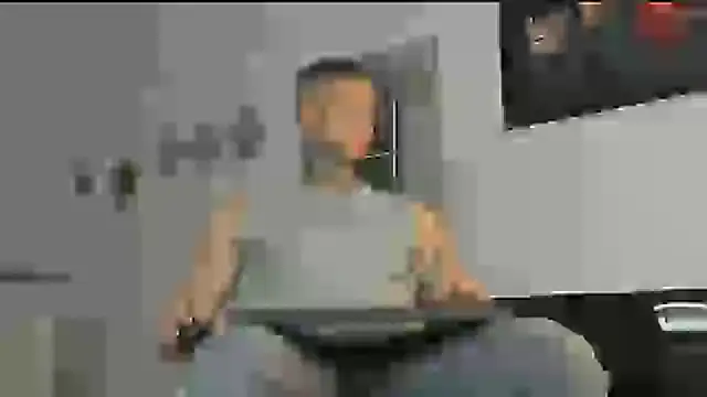 Snapshot of _jamesleandros1 chatting on 03.02.25 jamesleandros1 online show from 03.02.25