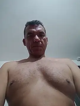 Snapshot of Daddy1972 chatting on 11.14.25 Daddy1972 online show from 11.14.25