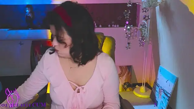 Malika uAngel online show from 10.30.25