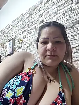 Snapshot of Dalessa_Bigtits chatting on 03.19.26 Dalessa Bigtits online show from 03.19.26