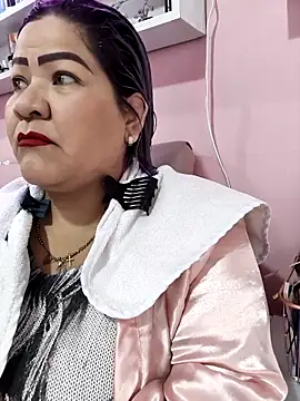 Snapshot of Dalessa_Bigtits chatting on 04.01.26 Dalessa Bigtits online show from 04.01.26