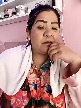 Snapshot of Dalessa_Bigtits chatting on 04.06.26 Dalessa Bigtits online show from 04.06.26