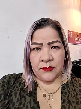 Snapshot of Dalessa_Bigtits chatting on 04.11.26 Dalessa Bigtits online show from 04.11.26