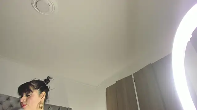 Snapshot of CharlotteAngelss_ chatting on 02.27.25 CharlotteAngelss online show from 02.27.25