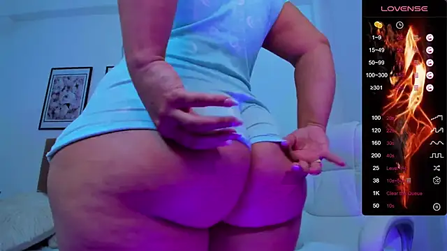 sofihill01 online show from 02.27.25