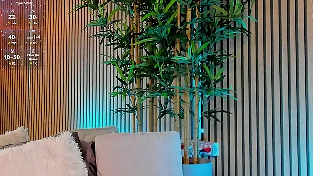 Avril Cyrus online show from 02.28.25