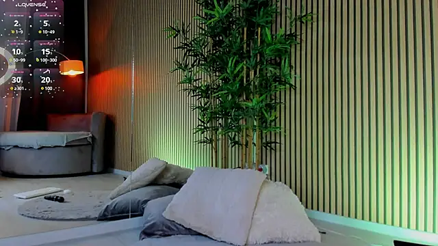 Avril Cyrus online show from 03.15.25