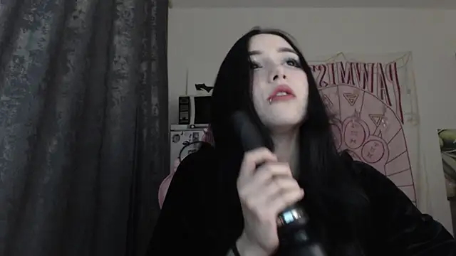 Holy420lolii online show from 12.12.24