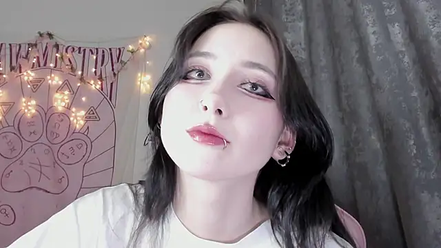 Holy420lolii online show from 10.25.25