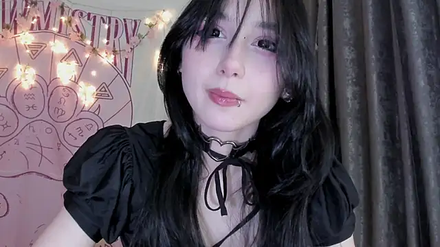 Holy420lolii online show from 12.04.25