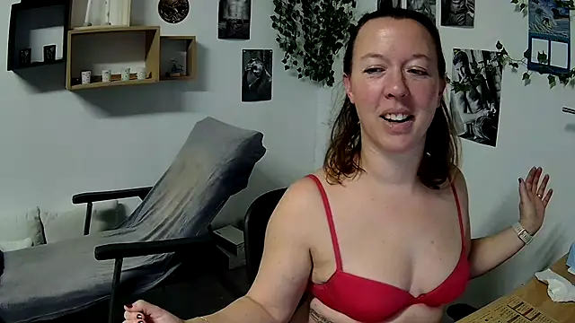 Snapshot of AnyaKrey@xh chatting on 01.25.25 AnyaKreyxh online show from 01.25.25